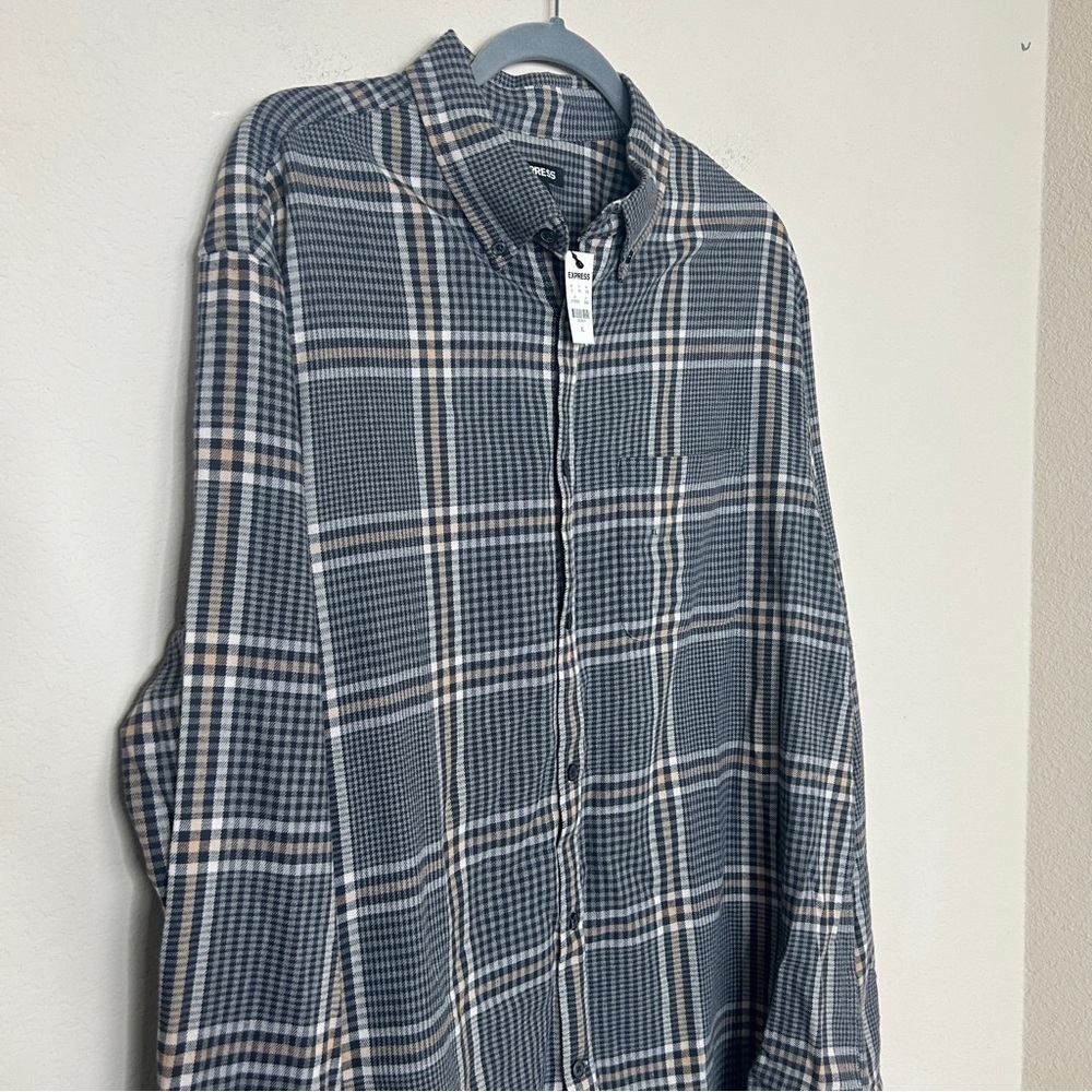 NWT- Express Men’s Plaid Button Down Long Sleeve | Size XL - Picture 2 of 7